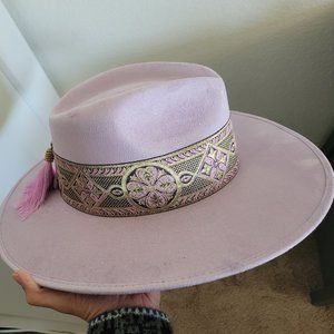 Hats N Roses "Chloe" in Lavendar